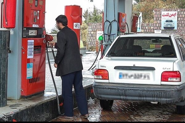 احتمال افزایش قیمت و بازی خطرناک رسانه ها با بنزین