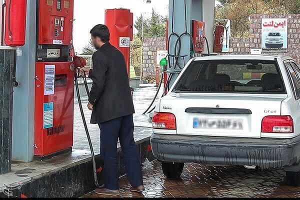 احتمال افزایش قیمت و بازی خطرناک رسانه ها با بنزین