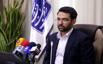 آذری جهرمی خطاب به مالک شریعتی: امنیتی‌ها مثل شما دهن لق نیستند 