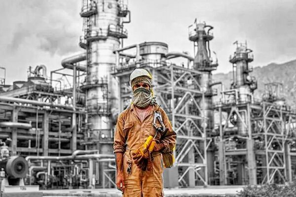 کوتاه شدن دست مافیای پیمانکاری شاید وقت دیگر / فرمان بازار کار همچنان در دست دولتی‌ها 