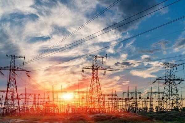 موانع حضور فعالان صنعت برق ایران در بازارهای افغانستان و عراق