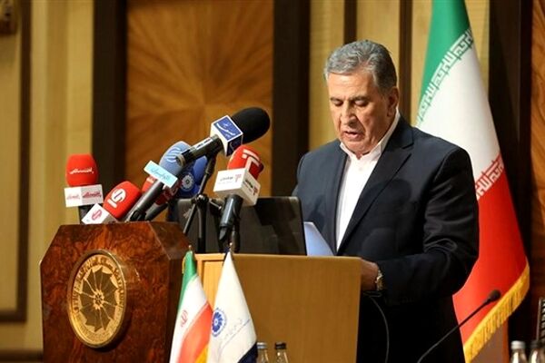 رئیس اتاق ایران: بخش خصوصی آماده همکاری با دولت است