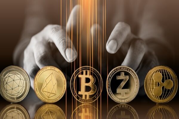 سرمایه گذاران در انتظار کاهش قیمت بیت کوین / ارزش معاملات 60 درصد بالا رفت