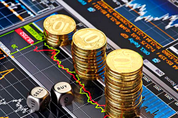 خروج پول حقیقی از بازار سرمایه تمامی ندارد
