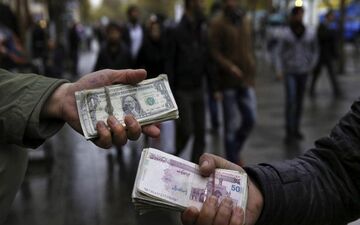 حراج سکه سیگنال افزایش نرخ دلار را داده‌ بود 