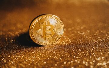 پیش‌بینی جدید بزرگترین بانک جهان از سرنوشت طلا و بیت‌کوین