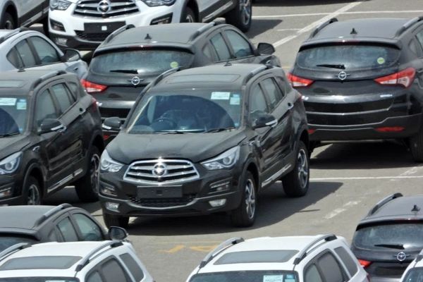 اخطار سازمان تعزیرات حکومتی به خودروسازان/ احتکار و گران‌فروشی ممنوع 