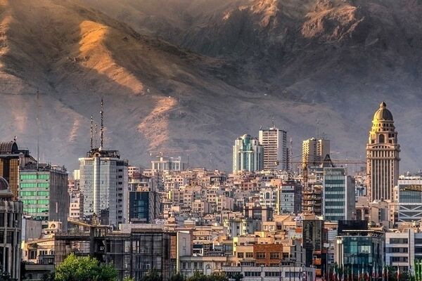 کوچ پشت کوچ، به خانه کوچک و کوچک‌تر 