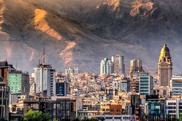 معامله‌گران بازار مسکن دست به عصا شدند/ خرید و فروش خانه پس از انتخابات رونق می‌گیرد؟ 