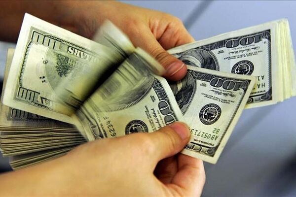 ریزش قیمت دلار موقتی است؟