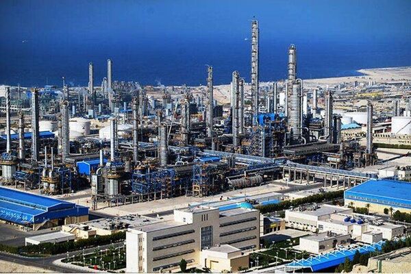 گواهینامه استاندارد مدیریت ریسک به پتروشیمی نوری