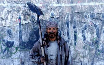 رقابت ناعادلانه کارگران ایرانی و اتباع غیرمجاز / چند درصد بازار در اختیار کارگران خارجی است؟