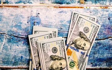 شکاف قیمتی دلار مبادله‌ای و آزاد در اوج