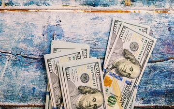 قیمت دلار ثابت می‌ماند؟