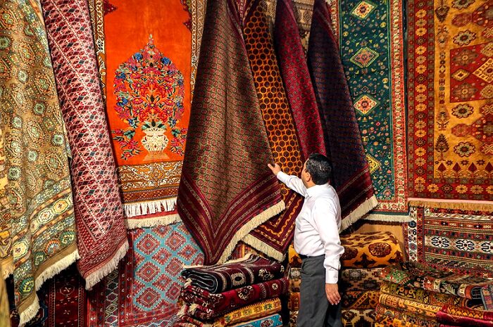 تدوین سند راهبردی تحول فرش دستباف