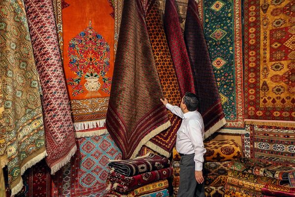 تدوین سند راهبردی تحول فرش دستباف