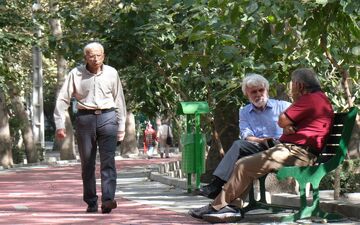 چراحقوق اسفند سال قبل به حساب بازنشستگان واریز شد؟