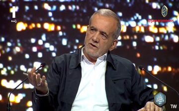 انتقاد تند پزشکیان از وضعیت تورم و اقتصاد کشور/ به کسی که ضربه می‌زند مدیریت می‌دهیم 