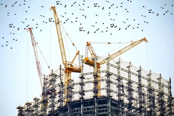 سازنده‌ها با چه مشکلاتی در مسیر ساخت‌ و ساز مواجه می‌شوند؟