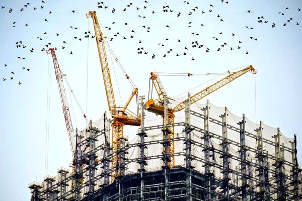 سازنده‌ها با چه مشکلاتی در مسیر ساخت‌ و ساز مواجه می‌شوند؟