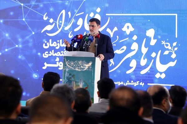 قاضی‌زاده هاشمی وعده خصوصی‌سازی «همه شرکت‌های دولتی» داد / او چرا سازمان اقتصادی کوثر را به‌‌‌جای خصوصی‌سازی، گسترش داده؟