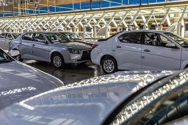 کمر خمیده صنعت خودرو زیر بار سنگین زیان انباشته