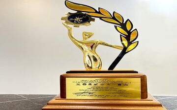 اعطا نشان عالی کیفیت در صنعت غذا به هلدینگ میلانا