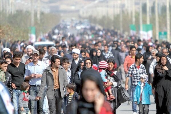 هشدار درباره افزایش نرخ کهنسالی/ جمعیت ایران ۲۰ سال بعد چند نفر می‌شود؟
