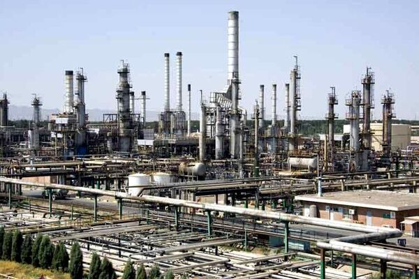 آغاز بازسازی در دو پالایشگاه بزرگ کشور