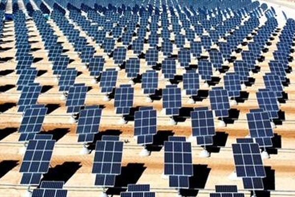 ساخت بزرگ‌ترین نیروگاه خورشیدی کشور در هلدینگ پتروپالایشی اصفهان
