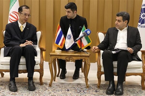 سفیر تایلند در دیدار با رئیس اتاق ایران/ تایلند به دنبال افزایش همکاری‌های اقتصادی