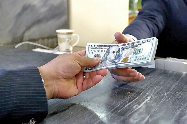 واکنش عجیب بازار طلا و ارز به انتخاب ترامپ/ قیمت‌ها به عقب بازگشت