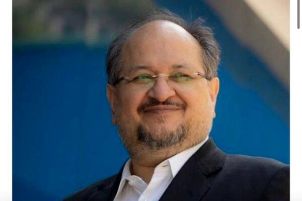 حکم هیات مدیره هلدینگ خلیج فارس برای وزیر دولت اصلاحات/ محمد شریعتمداری به ارزشمندترین شرکت بازار سرمایه رفت