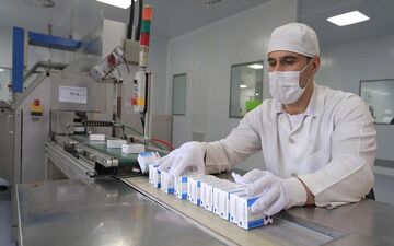مصوبه ۲۰۰ درصدی درمان، چالش نقدینگی صنایع دارویی