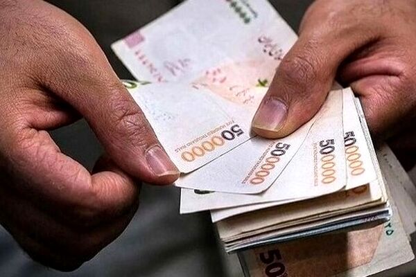 حقوق  کارمندان دو مرحله‌ای افزایش می‌یابد؟