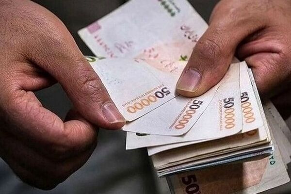 جزییات جدید از مصوبه کمیسیون تلفیق/افزایش پلکانی حقوق کارمندان در سال آینده منتفی است؟