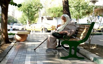 تایید کاهش سن بازنشستگی زنان شاغل/اجرای ماده۱۷ قانون حمایت از خانواده