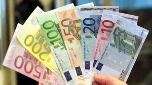 عبور قیمت یورو از مرز ۳۰۰هزار تومان
