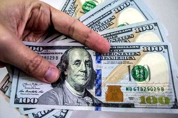 دلار روی دور گرانی/ یورو تغییر کانال داد