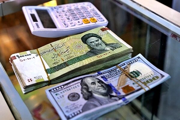 رأی قعطی مدیران سابق بانک مرکزی برای ارز ۴۲۰۰ صادر شد