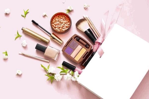 تولید محصولات جدید آرایشی برای رفع مشکلات پوستی