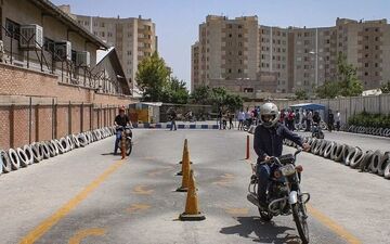 چطور یک روزه گواهینامه بگیریم؟/ فراجا موتورسیکلت سواران را فراخواند 