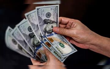 واکنش بازار ارز به شهادت ابراهیم رئیسی/ راهبردها در 50 روز آینده تغییر می‌کند؟