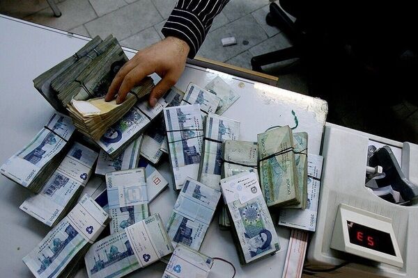 آخرین وضعیت افزایش ۴۵ درصدی حقوق کارمندان در سال ۱۴۰۴+جزئیات 
