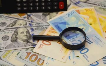 قیمت دلار یک‌باره ۳هزار تومان گران شد