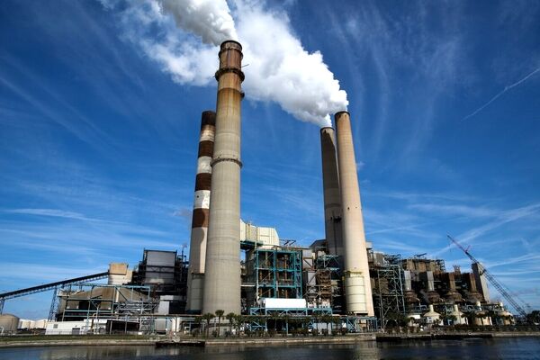 وعده آمادگی ۱۰۰ درصدی نیروگاه‌ها برای ورود به تابستان ۱۴۰۳