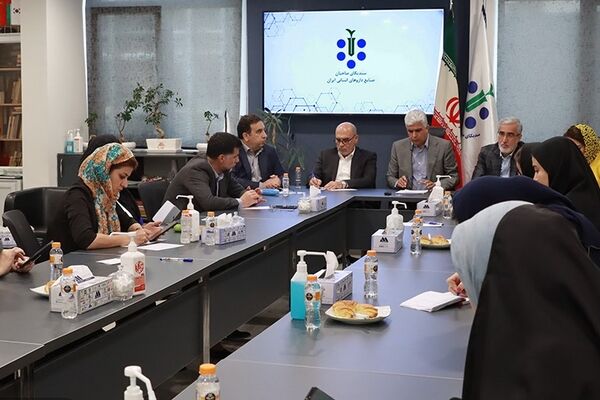 عملکرد هفتمین هیات مدیره سندیکای صاحبان صنایع داروهای انسانی ایران