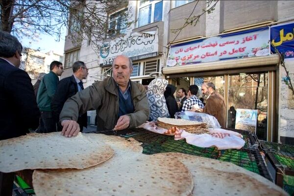 گرانی نان ارتباطی با قیمت آرد ندارد