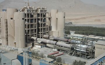 ممنوعیت استفاده از مازوت در کارخانجات سیمان نزدیک کلان‌شهرها