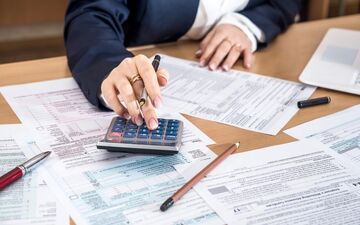 مالیات‌ستانی مستقیم دولت از مردم/ کدام گروه بیشترین مالیات را پرداخت می‌کنند؟